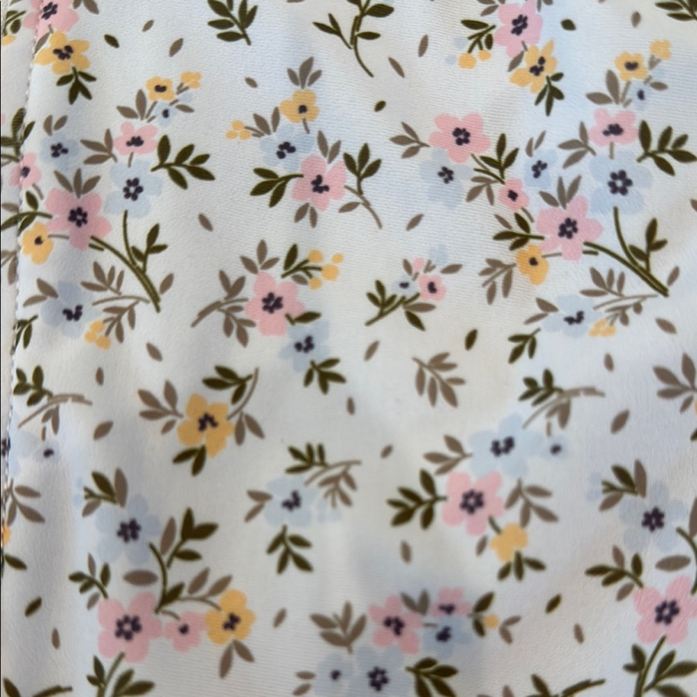 Floral Ruffle Swimsuit - Picture 3 of 7
